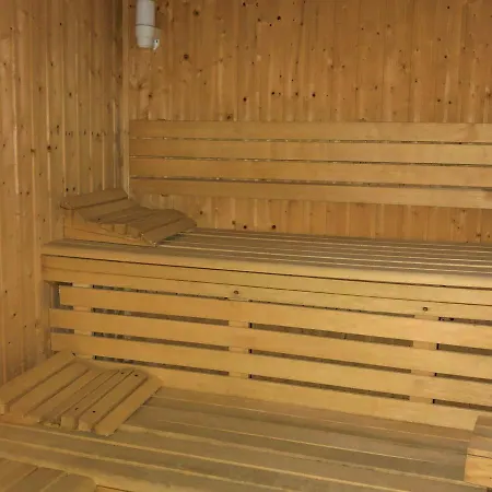 아파트 Duplex 4 Avec Piscine Et Parking Au Centre Du Village - 10 Pers - Fr-1-505-122